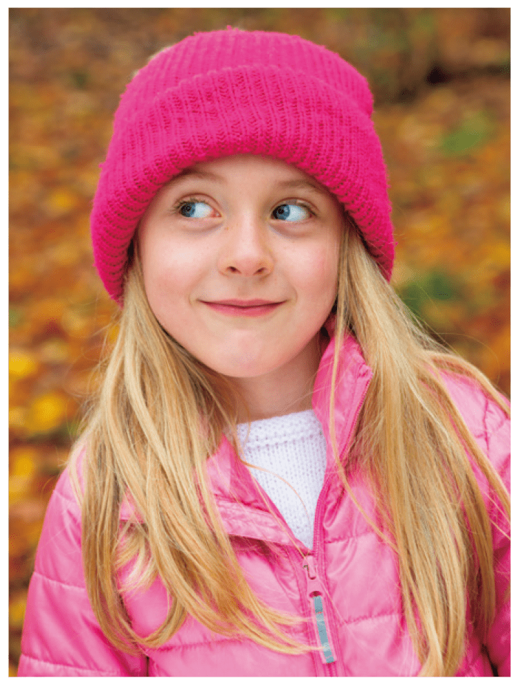Print sample "Girl in pink clothes and hat"